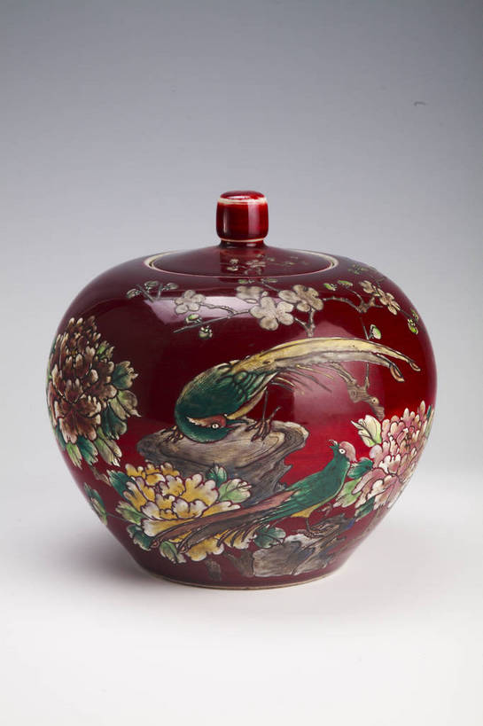 竖图,彩色,静物,中国,彩绘,瓷器,盖子,罐子,图片,陶瓷,文化遗产,陶瓷制品,艺术品,历史,文物,装饰品,古代,一个,瓶子,工艺品,摄影,单个,古董,中国文化,东亚,古远,彩釉,古代文明,美术工艺,影棚拍摄,传统文化,盖罐,bj174