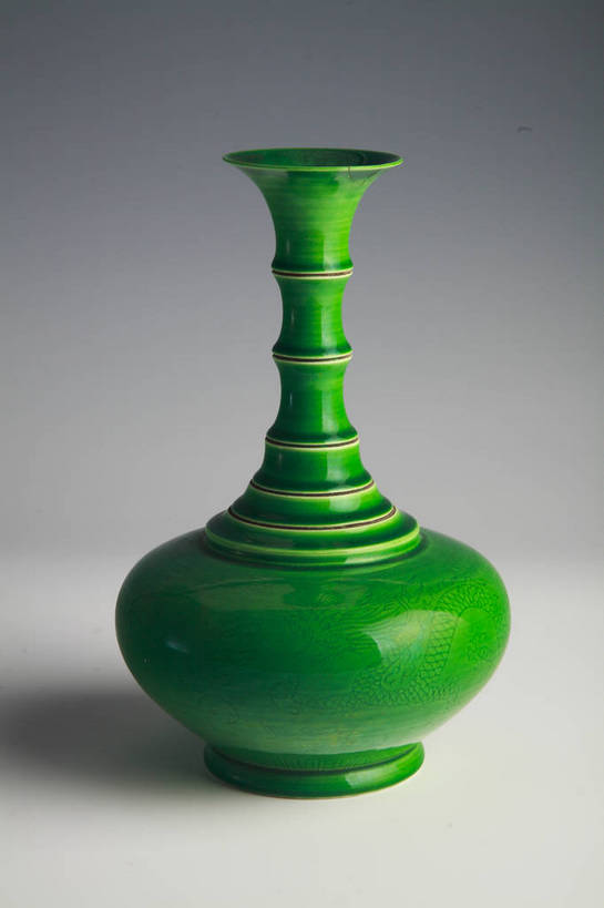 竖图,彩色,绘画,静物,中国,彩绘,瓷器,图片,陶瓷,文化遗产,艺术品,古典,历史,文化,文物,装饰品,古代,一个,瓶子,工艺品,摄影,单个,古董,陶艺,古物,中国文化,古玩,东亚,古远,彩釉,古代文明,美术工艺,画画,影棚拍摄,传统文化,bj174