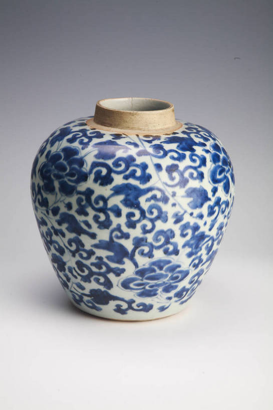 竖图,彩色,静物,中国,彩绘,瓷器,罐子,图片,陶瓷,文化遗产,陶瓷制品,艺术品,历史,文物,装饰品,古代,一个,瓶子,工艺品,摄影,单个,古董,青花瓷,中国文化,东亚,古远,彩釉,古代文明,美术工艺,影棚拍摄,传统文化,bj174