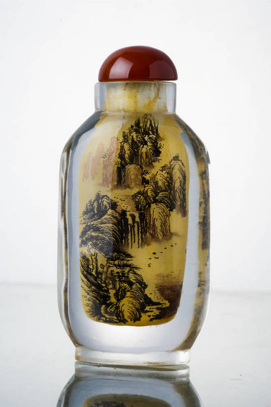 竖图,彩色,静物,玻璃,中国,透明,彩绘,图片,文化遗产,艺术品,历史,文物,装饰品,古代,一个,玻璃瓶,工艺品,摄影,单个,古董,中国文化,东亚,鼻烟壶,古远,彩釉,古代文明,美术工艺,影棚拍摄,传统文化,bj174