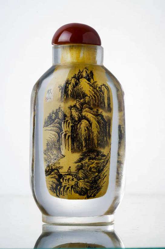 竖图,彩色,静物,玻璃,中国,透明,彩绘,图片,文化遗产,艺术品,历史,文物,装饰品,古代,一个,玻璃瓶,工艺品,摄影,单个,古董,中国文化,东亚,鼻烟壶,古远,彩釉,古代文明,美术工艺,影棚拍摄,传统文化,bj174