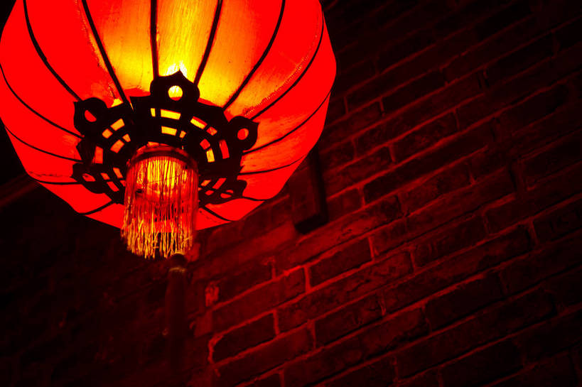 横图,彩色,室外,夜晚,静物,中国,春节,新年,节日,灯笼,图片,文化遗产,艺术品,红灯笼,装饰品,一个,天空,摄影,单个,中国文化,东亚,美术工艺,传统文化,bj174