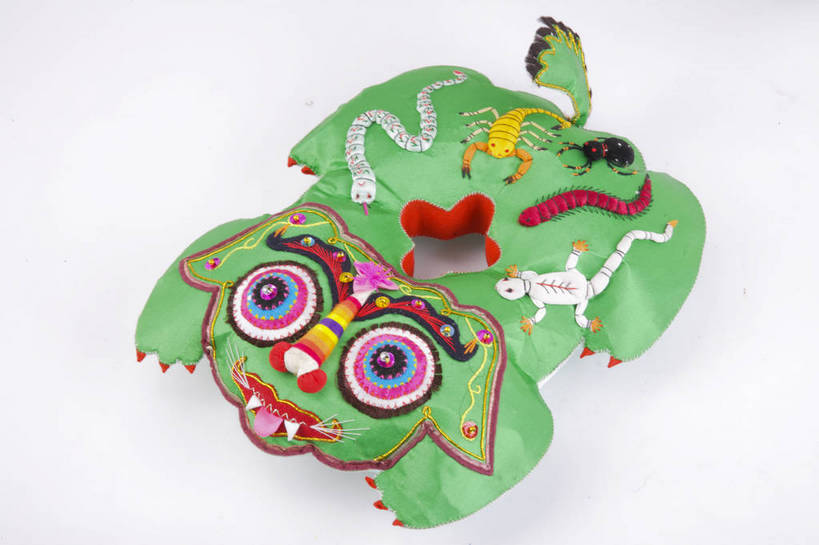 横图,彩色,布艺,静物,中国,春节,新年,节日,民俗,图片,艺术品,装饰品,一个,荷包,香包,摄影,单个,中国文化,东亚,美术工艺,影棚拍摄,传统文化,bj174