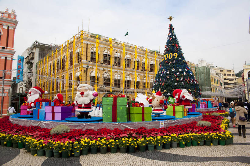 广场,横图,彩色,室外,特写,白天,旅游,度假,名胜古迹,标志建筑,城市,地标,建筑,礼物,澳门,中国,亚洲,节日,遗迹,图片,圣诞树,古迹,文物,娱乐,建设,现代,古建筑,现代建筑,地标建筑,享受,休闲,旅游胜地,放松,都市风光,文明,中国文化,气氛,古文明,东亚,港澳台,中华人民共和国,澳门特别行政区,澳,繁荣,旅行,议事亭前地,bj174