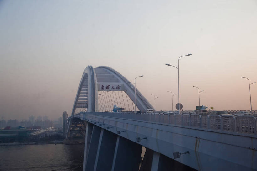 无人,横图,彩色,室外,特写,白天,旅游,度假,名胜古迹,标志建筑,城市,大桥,道路,地标,高速公路,建筑,路,桥梁,公路,汽车,上海,中国,遗迹,图片,桥,交通,古迹,文物,娱乐,建设,现代,古建筑,黄浦江,现代建筑,拱桥,地标建筑,享受,休闲,卢浦大桥,旅游胜地,放松,摄影,拱形,都市风光,文明,中国文化,古文明,繁荣,马路,旅行,高等级公路,bj174