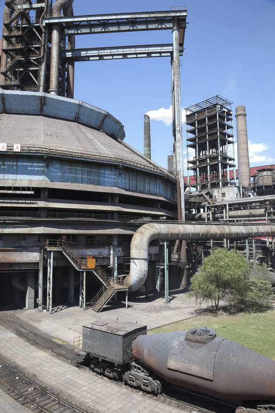 无人,工厂,竖图,室外,白天,旅游,北京,中国,设备,现代,工业,经济,冶炼,东亚,繁荣,炼钢,旅行,制造厂,生产工厂,首钢,高炉,冶炼设备,bj174