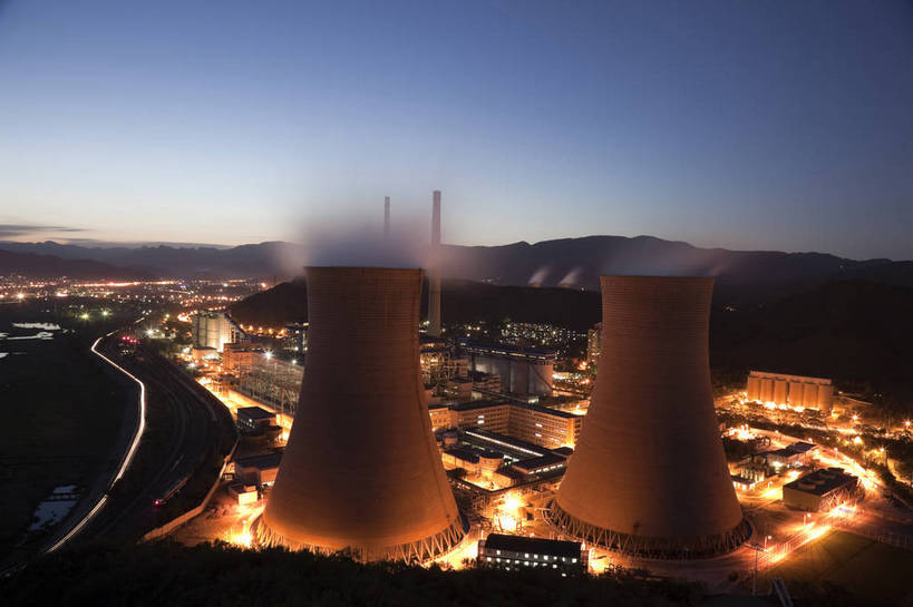 无人,工厂,横图,室外,旅游,夜景,北京,中国,设备,现代,工业,经济,冶炼,东亚,灯火辉煌,繁荣,炼钢,旅行,制造厂,生产工厂,首钢,高炉,冶炼设备,bj174