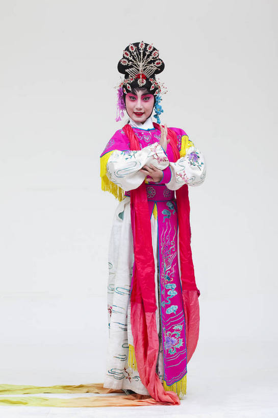 一个人,演员,竖图,彩色,白色背景,正面,化妆,北京,中国,亚洲,仅一个人,表演,艺术,造型,鲜艳,头饰,图片,注视,文化,脸谱,观察,看,站着,表情,竖,姿势,摄影,服饰,观看,动作,察看,关注,中国文化,戏剧,民族服饰,演出服,京剧,东亚,国粹,女人,中国人,年轻人,全身,影棚拍摄,化装,中国戏曲,传统文化,天女,舞台妆,bj174