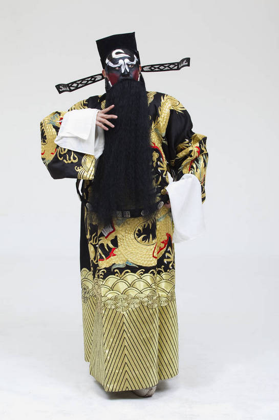 中年人,一个人,演员,竖图,彩色,白色背景,正面,化妆,北京,中国,亚洲,仅一个人,表演,艺术,造型,鲜艳,头饰,图片,注视,文化,脸谱,观察,看,站着,表情,竖,姿势,摄影,服饰,观看,动作,察看,关注,中国文化,戏剧,民族服饰,演出服,京剧,东亚,戏曲,国粹,包公,男人,中国人,全身,影棚拍摄,化装,中国戏曲,传统文化,舞台妆,角色,花脸,净,bj174