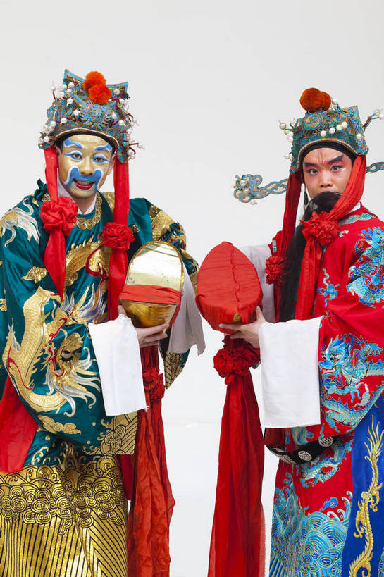 中年人,一个人,演员,竖图,彩色,白色背景,正面,化妆,北京,中国,亚洲,仅一个人,表演,艺术,造型,鲜艳,头饰,图片,注视,文化,脸谱,观察,看,站着,表情,竖,姿势,摄影,服饰,观看,动作,察看,关注,中国文化,戏剧,民族服饰,演出服,京剧,东亚,戏曲,国粹,文财神,武财神,男人,中国人,半身,影棚拍摄,化装,中国戏曲,传统文化,舞台妆,角色,老生,须生,正生,bj174