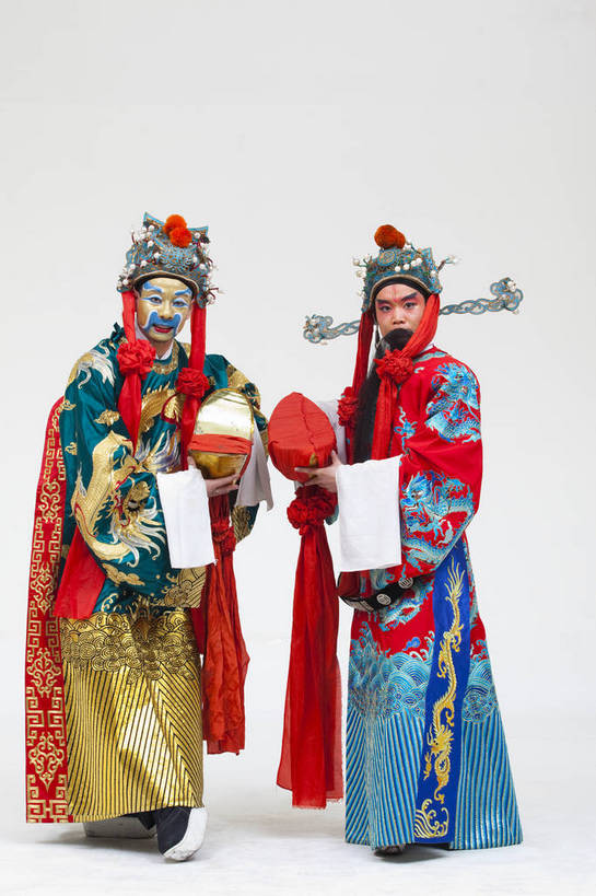 中年人,一个人,演员,竖图,彩色,白色背景,正面,化妆,北京,中国,亚洲,仅一个人,表演,艺术,造型,鲜艳,头饰,图片,注视,文化,脸谱,观察,看,站着,表情,竖,姿势,摄影,服饰,观看,动作,察看,关注,中国文化,戏剧,民族服饰,演出服,京剧,东亚,戏曲,国粹,文财神,武财神,男人,中国人,全身,影棚拍摄,化装,中国戏曲,传统文化,舞台妆,角色,老生,须生,正生,bj174