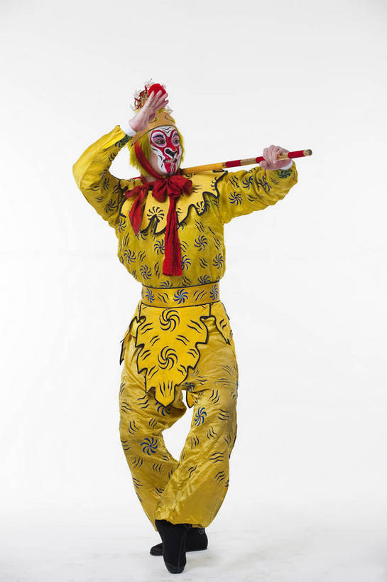 中年人,一个人,演员,竖图,彩色,白色背景,正面,化妆,北京,中国,亚洲,仅一个人,表演,艺术,造型,鲜艳,头饰,图片,注视,文化,脸谱,观察,看,表情,竖,姿势,摄影,服饰,观看,动作,察看,关注,中国文化,金箍棒,戏剧,民族服饰,演出服,京剧,东亚,国粹,美猴王,男人,中国人,全身,影棚拍摄,化装,中国戏曲,武生,传统文化,舞台妆,bj174