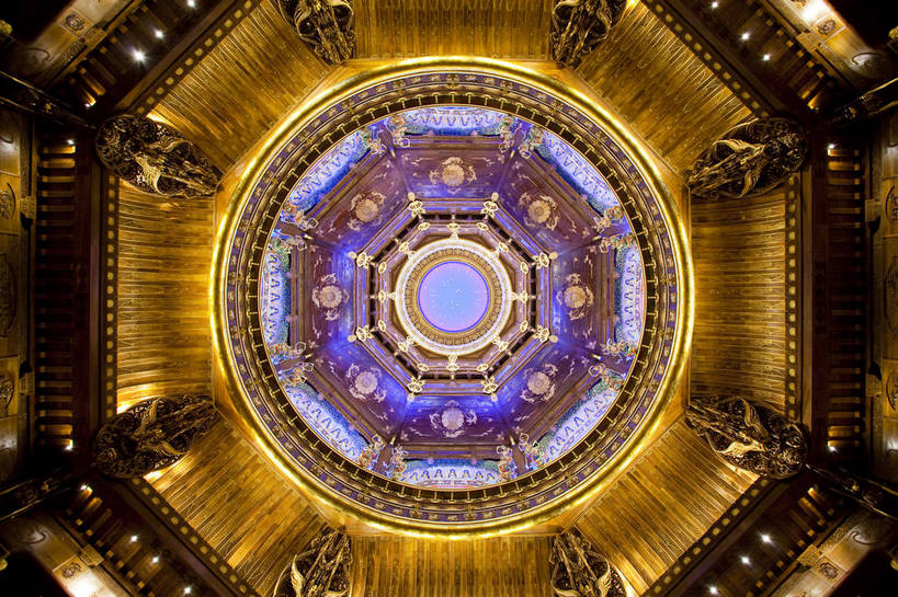 无人,寺庙,宫殿,横图,彩色,室外,特写,白天,旅游,度假,名胜古迹,标志建筑,地标,建筑,中国,亚洲,遗迹,图片,屋顶,景观,建筑群,灯光,古典,豪华,古迹,文物,娱乐,建设,梵宫,古建筑,江苏,无锡,祥符寺,壁画,享受,休闲,灵山,旅游胜地,放松,摄影,宗教,神圣,中国文化,金碧辉煌,古文明,东亚,中华人民共和国,庄严,旅行,传统文化,bj174