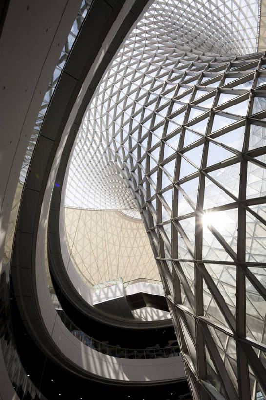 无人,竖图,彩色,室内,特写,白天,旅游,度假,名胜古迹,标志建筑,城市,地标,建筑,上海,中国,亚洲,追赶,遗迹,图片,古迹,文物,娱乐,建设,现代,古建筑,浦东,地标建筑,外滩,享受,休闲,上海世博馆,场馆,世博馆,世博轴,上海世博会,世博,世博会,旅游胜地,放松,摄影,都市风光,文明,玻璃墙,中国文化,古文明,东亚,中华人民共和国,繁荣,旅行,传统文化,bj174