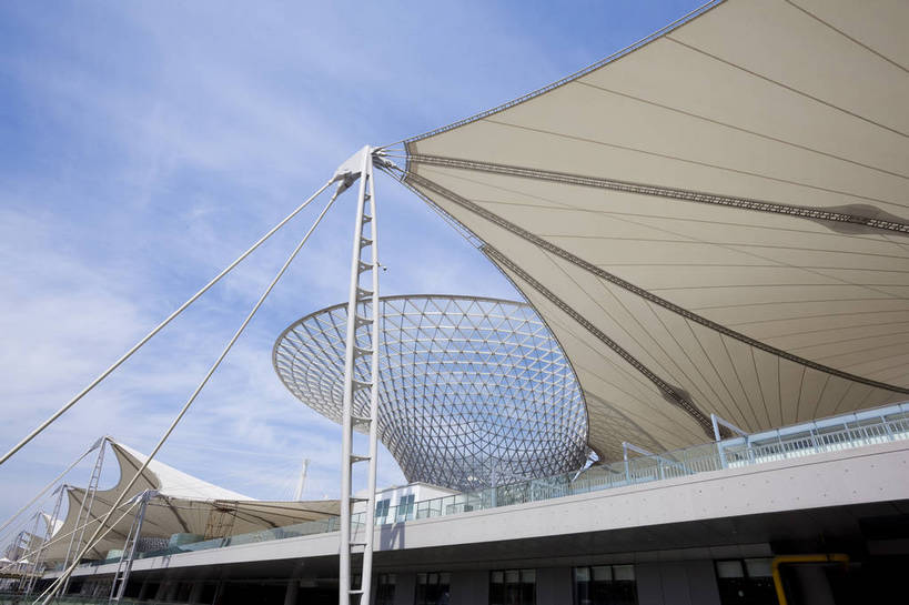 无人,横图,彩色,室外,特写,白天,旅游,度假,名胜古迹,标志建筑,城市,地标,建筑,上海,中国,亚洲,追赶,遗迹,图片,古迹,文物,娱乐,建设,现代,古建筑,浦东,地标建筑,外滩,享受,休闲,上海世博馆,场馆,世博馆,世博轴,上海世博会,世博,世博会,旅游胜地,放松,摄影,都市风光,文明,玻璃墙,中国文化,古文明,东亚,中华人民共和国,繁荣,旅行,传统文化,bj174