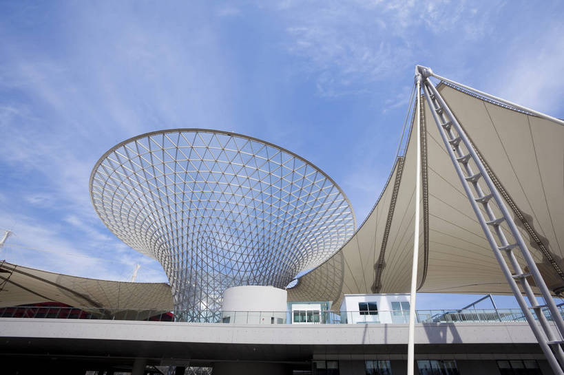 无人,横图,彩色,室外,特写,白天,旅游,度假,草坪,名胜古迹,标志建筑,城市,地标,建筑,上海,中国,亚洲,追赶,遗迹,图片,古迹,文物,娱乐,建设,现代,古建筑,浦东,地标建筑,外滩,享受,休闲,上海世博馆,场馆,世博馆,世博轴,上海世博会,世博,世博会,旅游胜地,放松,摄影,都市风光,文明,中国文化,古文明,东亚,中华人民共和国,繁荣,旅行,传统文化,bj174