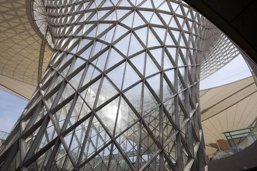 无人,横图,彩色,室内,特写,白天,旅游,度假,名胜古迹,标志建筑,城市,地标,建筑,上海,中国,亚洲,追赶,遗迹,图片,古迹,文物,娱乐,建设,现代,古建筑,浦东,地标建筑,外滩,享受,休闲,上海世博馆,场馆,世博馆,世博轴,上海世博会,世博,世博会,旅游胜地,放松,摄影,都市风光,文明,玻璃墙,中国文化,古文明,东亚,中华人民共和国,繁荣,旅行,传统文化,bj174