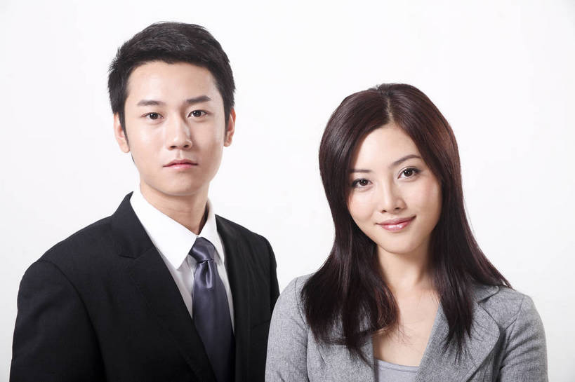 东方人,两个人,商务人士,秘书,商务女性,微笑,横图,彩色,室内,特写,白色背景,正面,衬衫,西装,商务,安全,成功,职员,亚洲,中年,伸展,套装,正装,平静,人像,工作,领带,年轻,生活,注视,黄种人,现代,东方,白色,职业,健康,成年,成人,成熟,色彩,双人,压力,友好,专注,舒展,金融,影棚,生活方式,经济,宁静,姿态,关注,气质,目标,商务装,和平,安详,贸易,工薪阶层,形象,太平,安适,安好,宁靖,男人,男性,年轻男性,年轻女性,女人,女性,亚洲人,中国人,年轻人,长发,白领,商人,上班族,半身,衬衣,商业,白领阶层,办公室职员,升职,行为,bj174