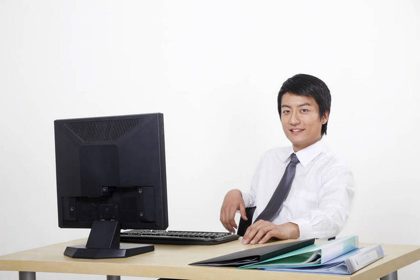 东方人,商务人士,秘书,办公室,坐,微笑,横图,彩色,室内,白色背景,正面,衬衫,西装,商务,安全,成功,职员,电脑,笔记本电脑,键盘,技术,科技,桌子,亚洲,中年,上班,伸展,套装,正装,平静,人像,工作,粘性,网络,办公用品,便利贴,便签,领带,教育,年轻,生活,信息技术,注视,职业装,黄种人,通讯设备,现代,东方,文具,一个,白色,观察,看,职业,休闲,健康,成年,成人,成熟,色彩,压力,友好,专注,舒展,金融,影棚,生活方式,经济,观看,宁静,喜悦,办公设备,文具用品,记事,察看,无线,姿态,象征,愉悦,庄重,关注,气质,肖像,通信设备,目标,身份,无线网络,和平,安详,台式机,贸易,无线上网,便携式电脑,快捷,文化工具,正式,地位,方便,精明,N次贴,便条贴,告诉贴,即时贴,形象,太平,安适,安好,宁靖,直视,上网,便贴纸,电脑键盘,计算机,手提电脑,男人,男性,年轻男性,亚洲人,中国人,年轻人,白领,商人,上班族,沟通,坐着,衬衣,办公,商业,文书,白领阶层,办公室职员,升职,行为,bj174