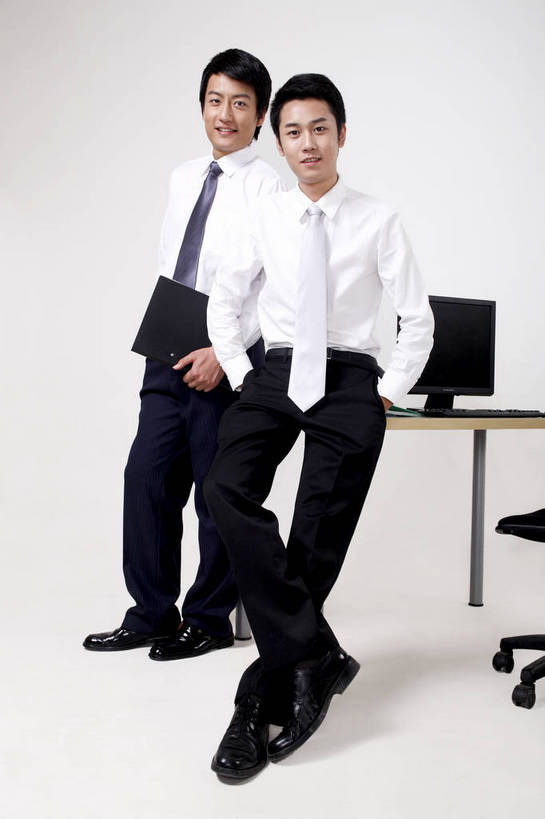 东方人,商务人士,秘书,办公室,坐,微笑,竖图,彩色,室内,白色背景,正面,衬衫,西装,商务,讨论,安全,成功,职员,电脑,键盘,科技,桌子,亚洲,中年,上班,伸展,套装,正装,平静,人像,工作,办公桌,领带,教育,年轻,生活,信息技术,注视,职业装,黄种人,现代,东方,两个,白色,观察,看,职业,健康,成年,成人,成熟,色彩,压力,友好,专注,舒展,金融,影棚,生活方式,经济,观看,宁静,喜悦,察看,姿态,象征,愉悦,庄重,关注,气质,肖像,目标,身份,和平,安详,台式机,贸易,正式,地位,精明,形象,太平,安适,安好,宁靖,直视,上网,计算机,男人,男性,年轻男性,亚洲人,中国人,年轻人,白领,商人,上班族,沟通,说话,站立,坐着,衬衣,办公,商业,文书,白领阶层,办公室职员,升职,行为,bj174