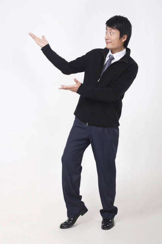 东方人,商务人士,微笑,竖图,彩色,室内,白色背景,正面,衬衫,西装,商务,安全,成功,职员,亚洲,中年,伸展,套装,正装,平静,人像,工作,领带,年轻,生活,注视,黄种人,现代,东方,一个,白色,职业,健康,表情,成年,成人,成熟,色彩,压力,友好,专注,舒展,金融,影棚,生活方式,经济,宁静,姿态,关注,气质,目标,和平,安详,贸易,形象,太平,安适,安好,宁靖,男人,男性,亚洲人,中国人,年轻人,白领,商人,上班族,衬衣,商业,白领阶层,办公室职员,升职,行为,bj174