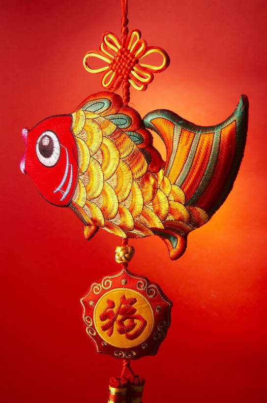 摄影师,竖图,室内,技术,摆设,鲤鱼,静物,中国,春节,节日,庆祝,艺术,装饰,民俗,挂饰,图案,图片,手工艺品,文化,传统,东方,民族,装饰品,红色,福字,装饰物,工艺品,中国结,庆典,概念,喜庆,摄影,流苏,纪念,技巧,华丽,修饰,点缀,近景,手艺,饰物,摄像师,穗,衬托,美观,雅致,雅观,年年有余,技能,技艺,妙技,华鬘,缨络,璎珞,bj174