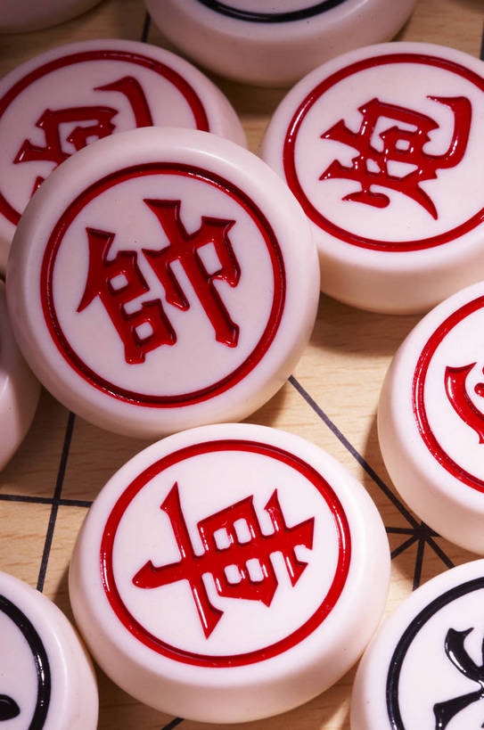 摄影师,竖图,俯视,室内,白天,静物,中国,古老,民俗,图片,灯光,历史,文化,传统,东方,民族,象棋,棋子,棋盘,安静,下棋,摄影,摄像师,幽静,高角度拍摄,bj174