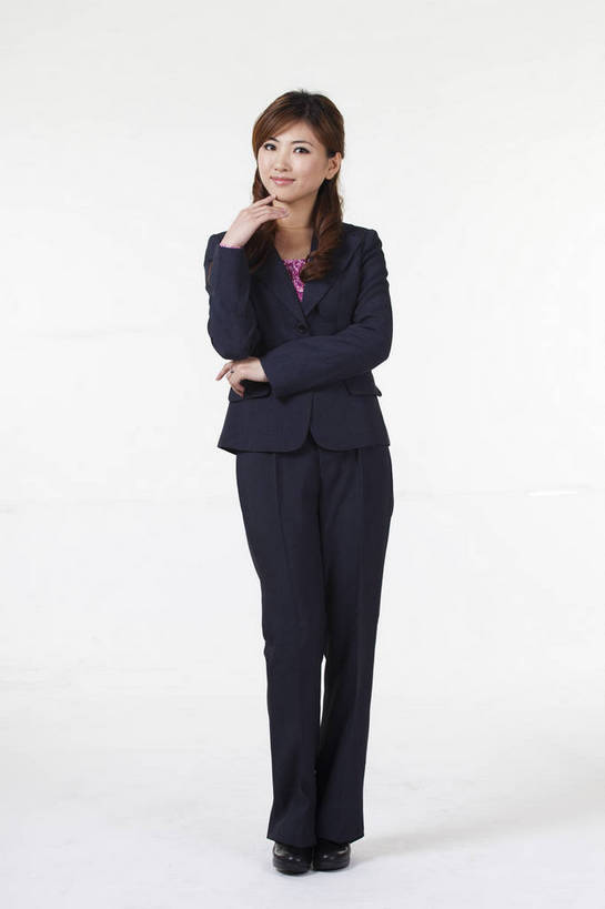 东方人,一个人,商务人士,办公室,站,微笑,竖图,彩色,室内,白天,白色背景,正面,西装,商务,时尚,快乐,纯洁,成功,信心,北京,中国,亚洲,仅一个人,套装,正装,造型,工作,图片,职业装,现代,职业,活力,可爱,童年,童趣,自信,姿势,摄影,生活方式,场所,商务中心,童真,烂漫,无邪,天真,年轻女性,女人,女性,亚洲人,中国人,年轻人,白领,全身,影棚拍摄,办公,bj174