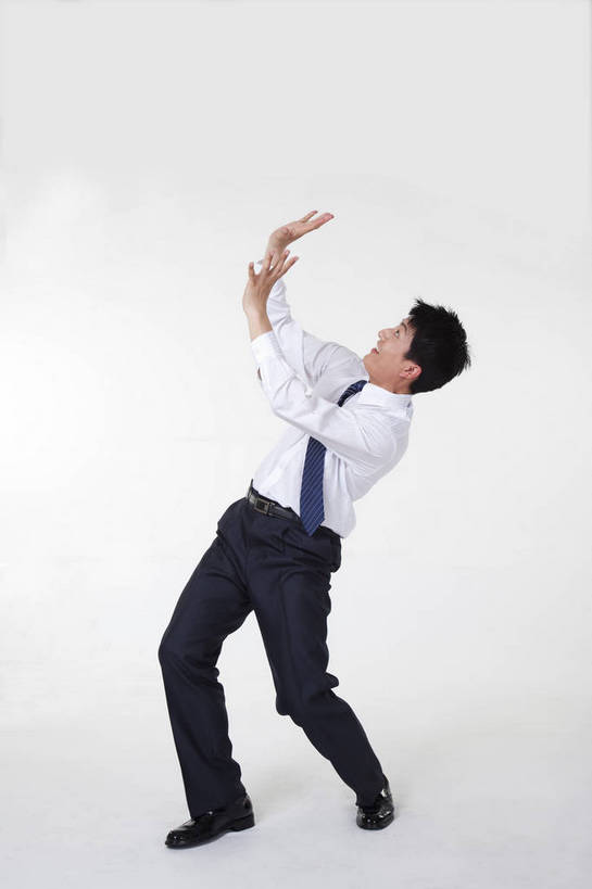 东方人,一个人,商务人士,办公室,站,微笑,竖图,彩色,室内,白天,白色背景,正面,衬衫,商务,时尚,快乐,纯洁,成功,信心,北京,中国,亚洲,仅一个人,正装,造型,工作,图片,领带,职业装,现代,职业,表情,活力,可爱,夸张,童年,童趣,自信,姿势,摄影,生活方式,场所,商务中心,童真,烂漫,无邪,天真,男人,男性,年轻男性,亚洲人,中国人,年轻人,白领,全身,影棚拍摄,办公,bj174