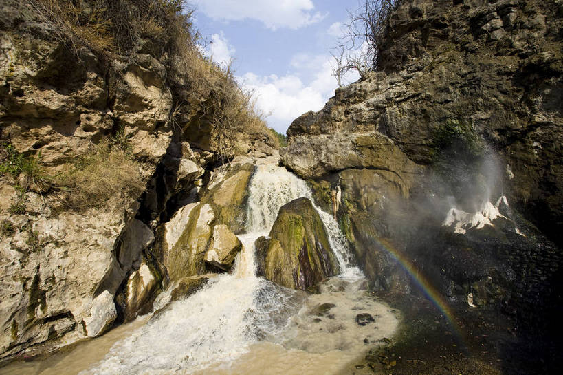 无人,横图,彩色,室外,白天,旅游,度假,名胜古迹,温泉,标志建筑,地标,建筑,腾冲,中国,遗迹,民俗,图片,古迹,文物,娱乐,建设,古建筑,云南,享受,休闲,旅游胜地,放松,保健,摄影,地理,文明,中国文化,自然风光,古文明,地貌,旅行,传统文化,热海温泉,bj174