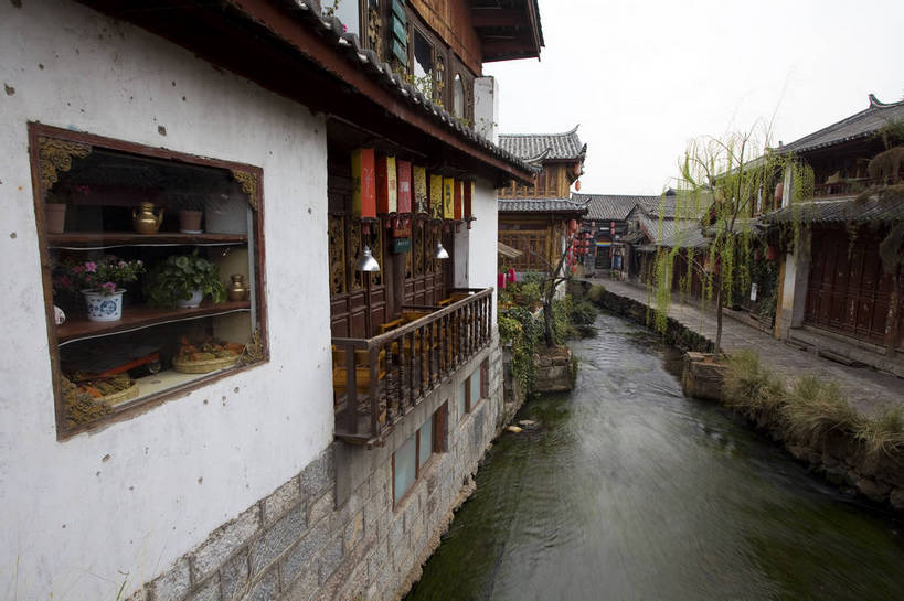 无人,横图,彩色,室外,白天,旅游,度假,美景,名胜古迹,标志建筑,城市,道路,地标,建筑,街道,路,公路,丽江,中国,遗迹,民俗,图片,景观,建筑群,交通,古典,古迹,历史,文物,娱乐,建设,古建筑,云南,民居,古镇,古代,地标建筑,享受,休闲,旅游胜地,景色,放松,摄影,都市风光,文明,中国文化,古文明,古远,河,马路,旅行,旧居,传统文化,bj174