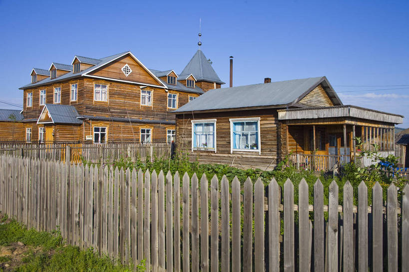 无人,木屋,横图,彩色,室外,白天,建筑,中国,亚洲,图片,民居,少数民族,旅游胜地,蒙,摄影,中国文化,东亚,内蒙古,中华人民共和国,华北地区,内蒙古自治区,房子,传统文化,额尔古纳,bj174