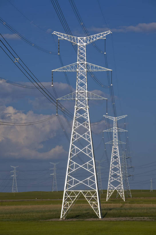无人,竖图,彩色,室外,白天,草地,草原,田园,中国,亚洲,放牧,电力,钢材,电缆,电线,图片,支架,电塔,白云,天空,自然,蒙,摄影,能源,风光,支撑,资源,原野,供电设备,高压线,东亚,高压电塔,内蒙古,高压输电线,中华人民共和国,华北地区,高压电线塔,高压塔,内蒙古自治区,呼伦贝尔,bj174