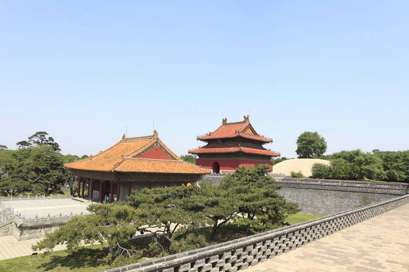 无人,广场,横图,彩色,室外,白天,旅游,度假,名胜古迹,标志建筑,地标,建筑,中国,入口,遗迹,图片,大门,古迹,文物,娱乐,建设,古建筑,历史建筑,享受,休闲,旅游胜地,放松,摄影,古代建筑,中国文化,古文明,辽宁,沈阳,门楼,清昭陵,传统文化,皇陵,bj174