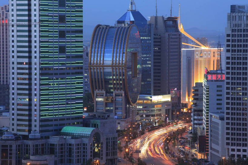 无人,横图,俯视,彩色,室外,美景,城市,道路,建筑,街道,路,夜景,公路,中国,图片,景观,灯光,交通,现代建筑,摩天大厦,商务楼,景色,摄影,辽宁,沈阳,灯火辉煌,马路,高楼,商业中心,方圆大厦,bj174