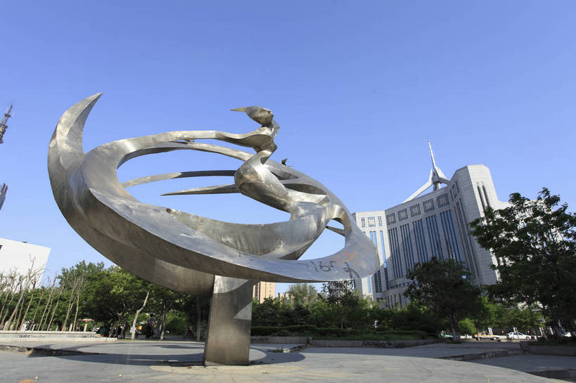 无人,广场,横图,彩色,室外,特写,白天,城市,建筑,中国,凤凰,图片,景观,现代建筑,树,摄影,象征,辽宁,沈阳,bj174