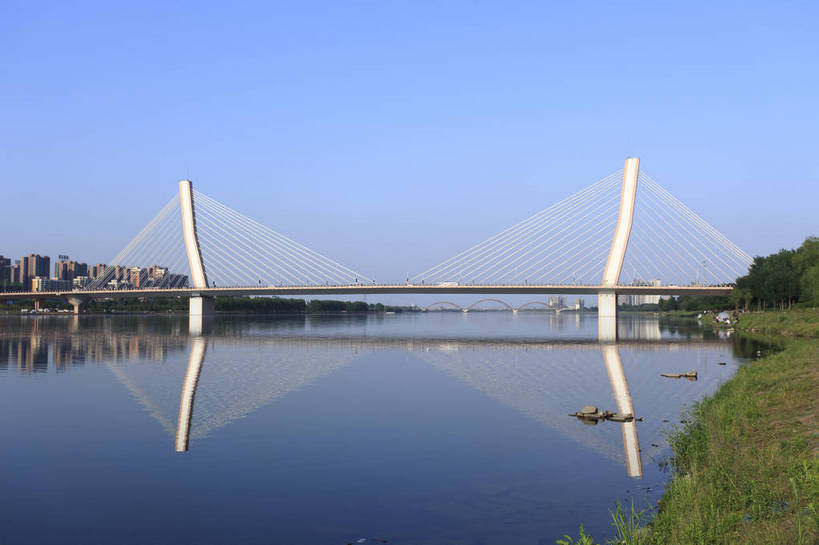 无人,横图,彩色,室外,特写,白天,旅游,度假,名胜古迹,标志建筑,城市,大桥,地标,建筑,桥梁,中国,亚洲,遗迹,图片,景观,斜拉桥,桥,古迹,文物,娱乐,建设,古建筑,现代建筑,享受,休闲,旅游胜地,放松,摄影,古文明,东亚,辽宁,辽宁省,沈阳,中华人民共和国,省会,沈阳市,辽,东北地区,斜张桥,河,东北,中国东北地区,东北三省,东三省,富民桥,浑河,bj174
