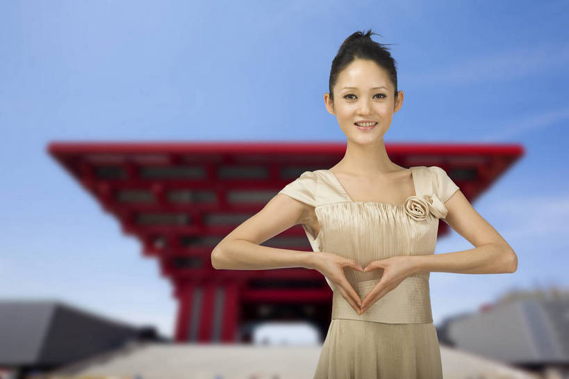 东方人,一个人,站,笑,横图,彩色,室内,白天,抠图,正面,时尚,满意,自由,建筑,北京,中国,人物,图片,美丽,生活,休闲装,电脑合成,现代,手势,休闲,心形,成熟,活力,可爱,美女,自信,摄影,奋斗,生活方式,青春,优雅,中国馆,精明,年轻女性,女人,女性,亚洲人,中国人,年轻人,半身,影棚拍摄,愉快,bj174