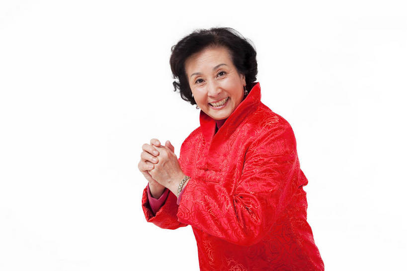 东方人,老年人,一个人,站,微笑,横图,彩色,室内,白天,侧面,时尚,满意,自由,北京,中国,春节,新年,节日,人物,图片,浪漫,休闲装,老人,享受,休闲,健康,喜庆,活力,可爱,自信,抱拳,摄影,生活方式,优雅,乐观,老年女性,女人,女性,亚洲人,中国人,半身,影棚拍摄,愉快,拜年,bj174