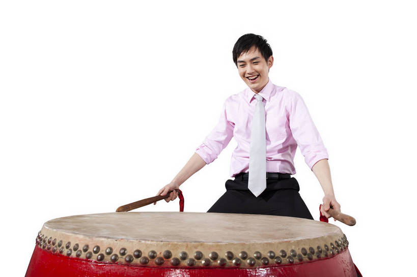 东方人,一个人,演员,笑,鼓掌,横图,彩色,室内,白天,抠图,白色背景,正面,衬衫,满意,兴奋,北京,中国,春节,新年,亚洲,表演,正装,节日,艺术,造型,图片,鼓,文化,敲鼓,站着,享受,喜庆,姿势,摄影,动作,中国文化,东亚,捶,气势,男人,男性,年轻男性,亚洲人,中国人,年轻人,拍手,半身,影棚拍摄,传统文化,bj174
