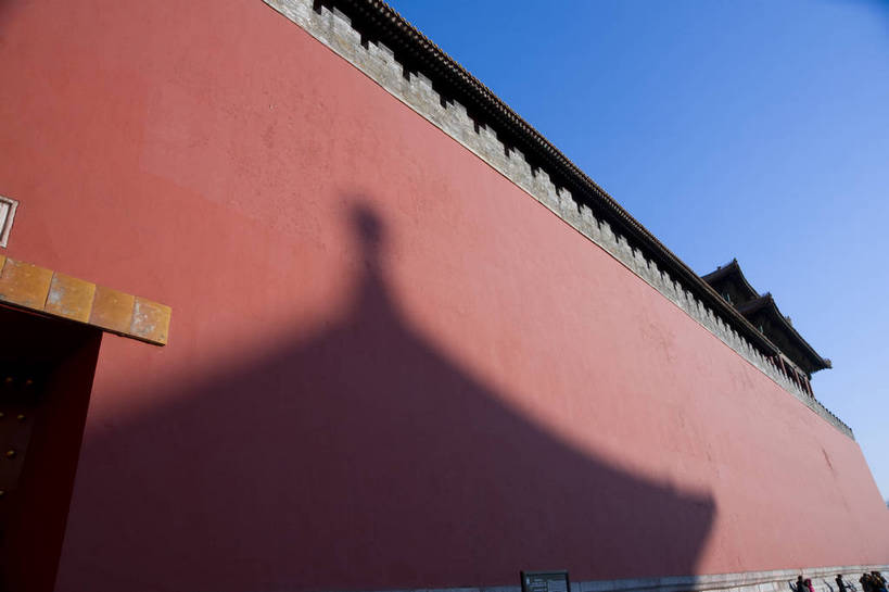 无人,摄影师,故宫,横图,彩色,室外,白天,仰视,旅游,建筑,北京,中国,亚洲,古老,墙,宏伟,古迹,文化,文物,古建筑,东方,墙壁,墙面,红色,蓝天,紫禁城,晴朗,晴天,权威,雄伟,文明,近景,摄像师,世界文化遗产,bj174