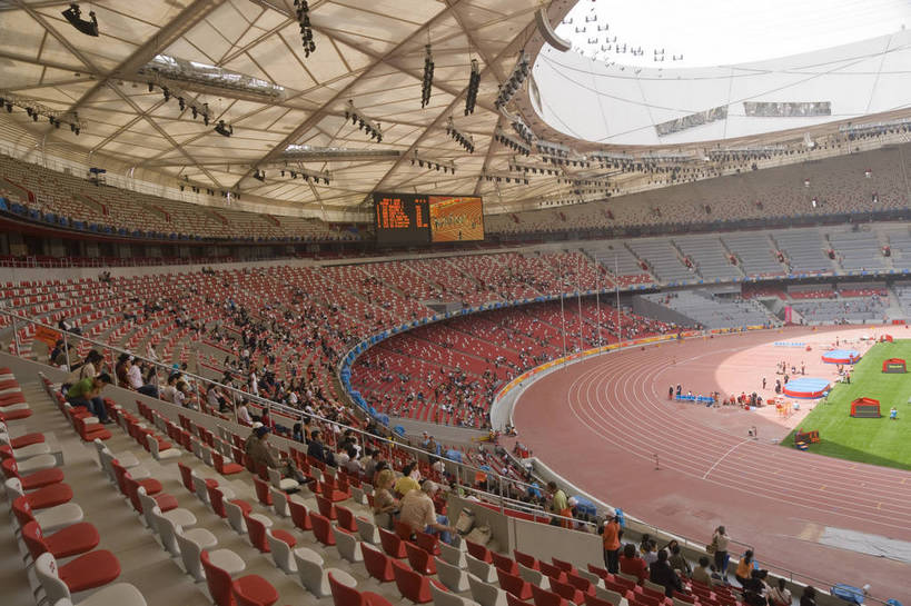 观众,摄影师,体育馆,横图,彩色,室外,白天,锻炼,旅游,快乐,比赛,运动,竞争,城市,建筑,中国,亚洲,壮观,鸟巢,娱乐,观众席,体育场,现代化,风景,天,休闲,奥林匹克,奥运,雄伟,体育运动,赛道,摄像师,奥运场馆,宽大,体育,健身,奥运会,奥林匹克运动,北京奥运会,标志性建筑,2008年北京奥运会,bj174