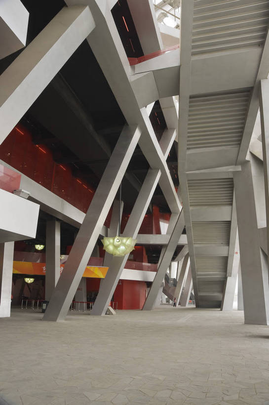 无人,摄影师,体育馆,竖图,彩色,室外,白天,锻炼,旅游,快乐,比赛,运动,竞争,城市,建筑,中国,亚洲,鸟巢,娱乐,现代化,风景,阳光,休闲,奥林匹克,奥运,晴天,体育运动,摄像师,奥运场馆,体育,健身,奥运会,奥林匹克运动,北京奥运会,标志性建筑,2008年北京奥运会,bj174