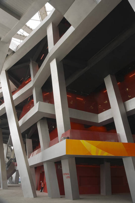 无人,摄影师,体育馆,竖图,彩色,室外,白天,锻炼,旅游,快乐,比赛,运动,竞争,城市,建筑,中国,亚洲,鸟巢,娱乐,现代化,风景,阳光,休闲,奥林匹克,奥运,晴天,体育运动,摄像师,奥运场馆,体育,健身,奥运会,奥林匹克运动,北京奥运会,标志性建筑,2008年北京奥运会,bj174