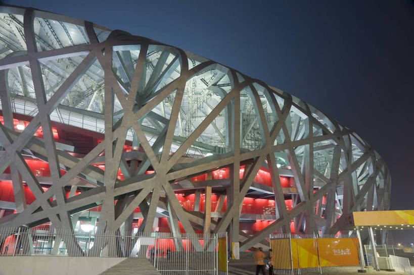 摄影师,横图,彩色,室外,夜晚,仰视,旅游,城市,建筑,夜景,北京,中国,亚洲,局部,壮观,结构,鸟巢,体育场,东方,现代化,风景,天,安静,规划,雄伟,摄像师,发展,国家体育场,奥运场馆,气势,独特,进步,发达,旅行,奥运会,bj174