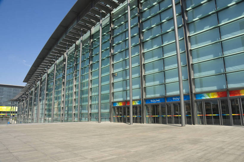 无人,摄影师,体育馆,横图,彩色,室外,白天,锻炼,旅游,快乐,比赛,运动,竞争,城市,建筑,中国,亚洲,壮观,娱乐,现代化,白云,风景,蓝天,阳光,休闲,奥林匹克,奥运,经济,晴天,雄伟,体育运动,摄像师,体育,健身,奥运会,奥林匹克运动,北京奥运会,国家体育馆,标志性建筑,2008年北京奥运会,bj174