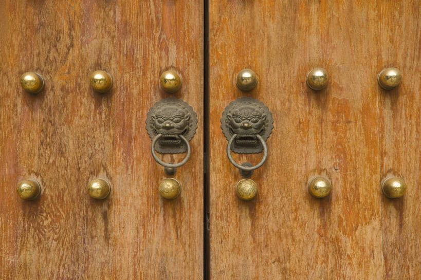 无人,摄影师,横图,彩色,室外,白天,旅游,门,上海,中国,亚洲,局部,寺院,历史,文化,门环,名胜,风景,庙宇,静安寺,文明,近景,古朴,摄像师,幽静,bj174