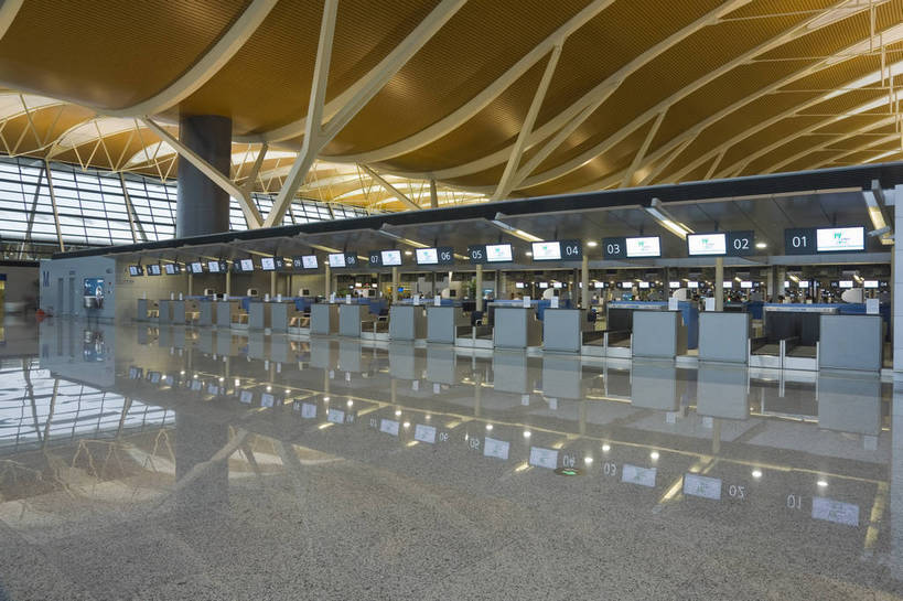 无人,摄影师,横图,彩色,室内,白天,旅游,城市,飞机场,建筑,上海,中国,亚洲,繁华,豪华,建筑物,浦东国际机场,现代化,风景,经济,候机室,宽敞,摄像师,bj174