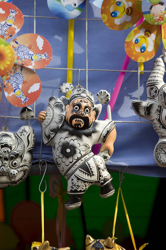 无人,竖图,彩色,室外,白天,旅游,北京,中国,亚洲,风俗,节日,民俗,庙会,历史,文化,传统,民族,风景,阳光,祈祷,健康,精神,许愿,宗教,信仰,晴天,纪念,祈求,仪式,古朴,制度,幽静,平安,庙市,节场,面人,地坛庙会,地坛文化庙会,bj174