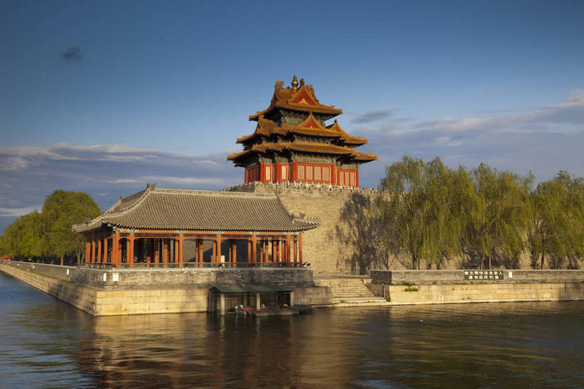 无人,故宫,横图,彩色,室外,白天,旅游,名胜古迹,建筑,北京,中国,亚洲,古老,壮观,云,首都,历史,文化,角楼,遗址,名胜,风景,蓝天,阳光,黄昏,紫禁城,晴天,雄伟,东亚,护城河,世界文化遗产,中华人民共和国,东城区,北京市,京,北平,华北地区,幽静,故宫博物院,傍晚,北京紫禁城,北京故宫,紫禁城角楼,东城,bj174